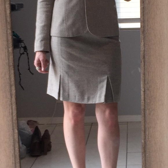 Banana Republic Business Skirt Suit Tan - Picture 3 of 6